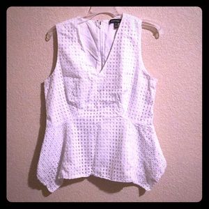 Ellen Tracy - Sz L- fitted white peplum